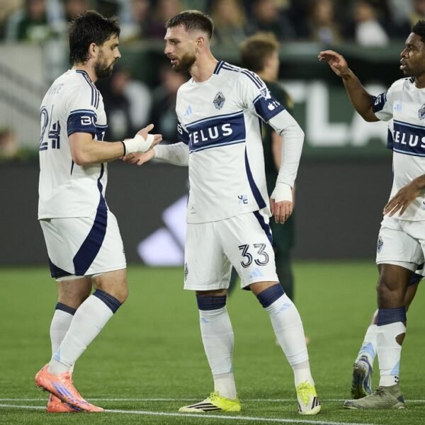 Vancouver stays good with street rout of Portland