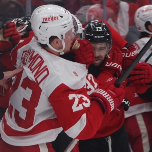 Contending Wings eye turnaround at residence vs. lowly Flames