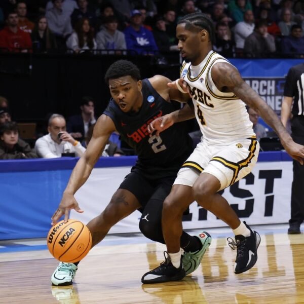 Howard hangs on for First Four win over UMBC, earns Michigan matchup