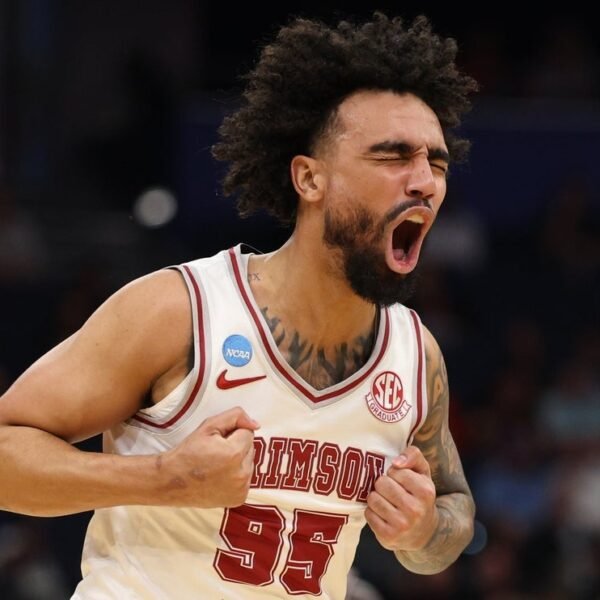 Deep-shooting Alabama overwhelms Texas Tech, strikes on to Sweet 16
