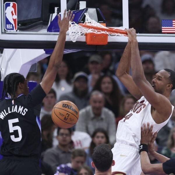 Evan Mobley (34 factors, 17 boards) powers Cavaliers previous Jazz