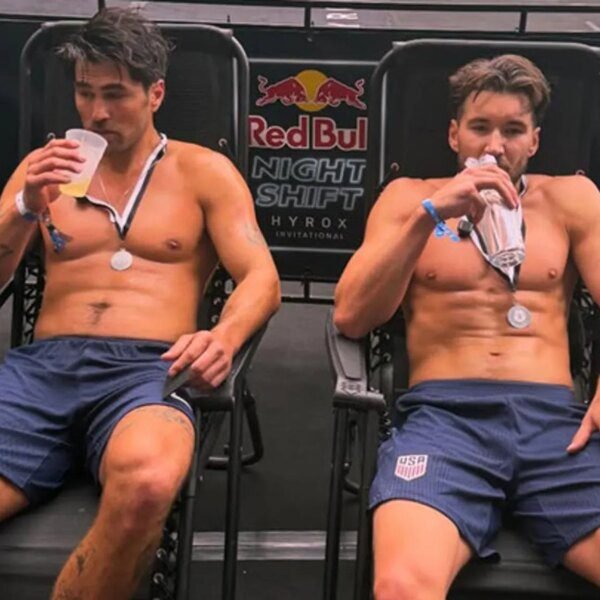 Toddy Smith vs. Jeff Wittek Who’d You Rather?! YouTubers In Athletic Shorts