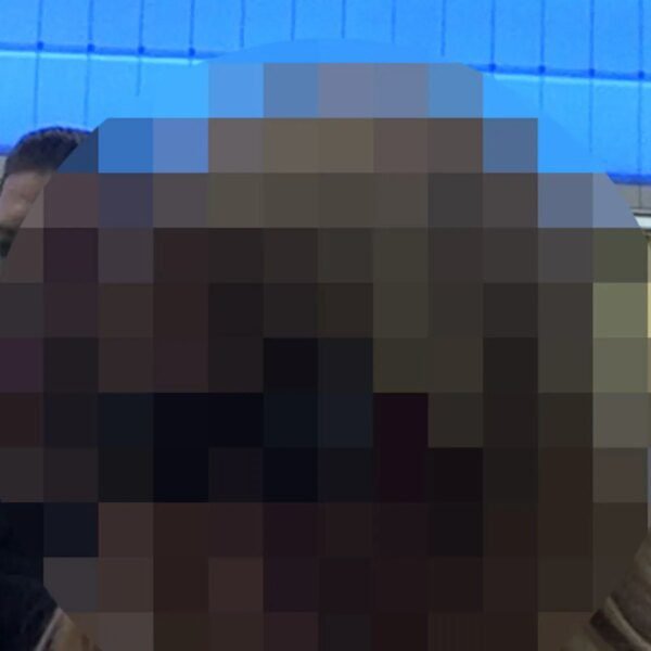 Guess Who This Famed Blonde Actress Is!!!