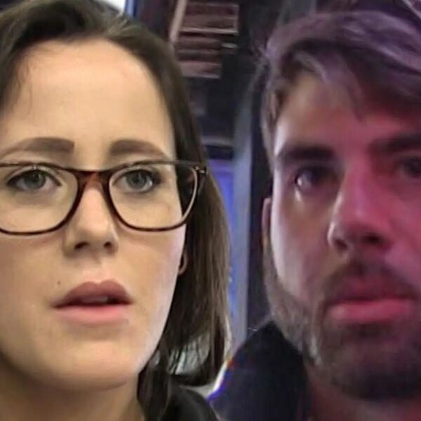 Jenelle Evans Spotted Dining With Ex David Eason and Kids in Vegas