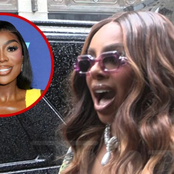 Candiace Dillard Bassett Says She’s Praying for Wendy Osefo After Fraud Allegations