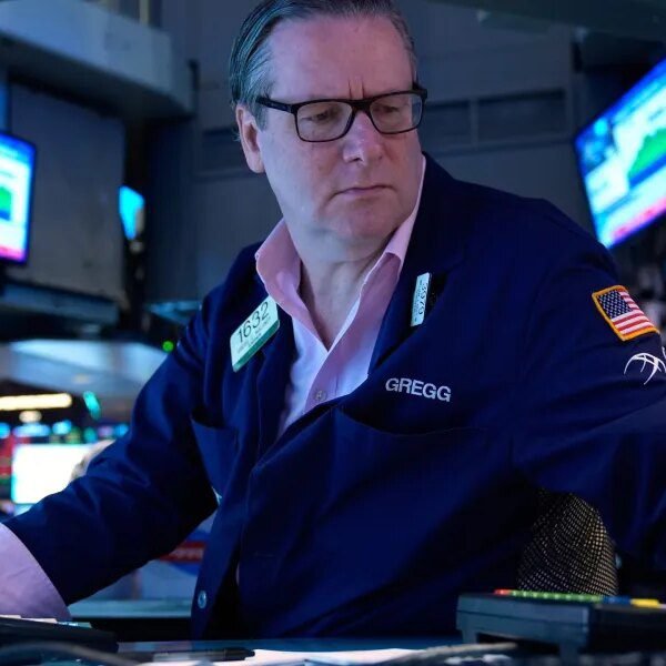 Oil hits $100 a barrel and shares sink as Iran War drags&hellip;