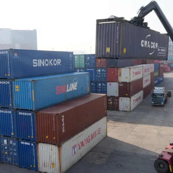 Trump seeks to shut a $1.6 trillion income hole with new tariffs&hellip;