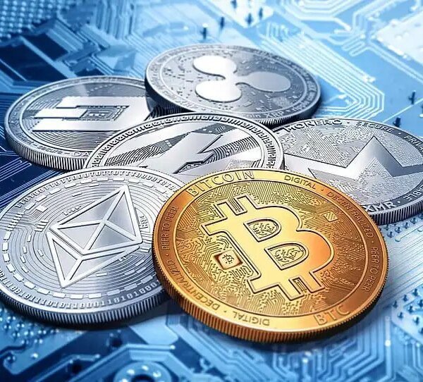 Bitcoin Whale Vs. Retail Activity Now Lags Relative To Altcoins: What This&hellip;