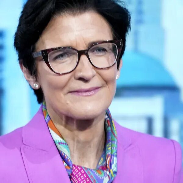 Citi CEO Jane Fraser swears by Warren Buffett’s golden rule for coping&hellip;