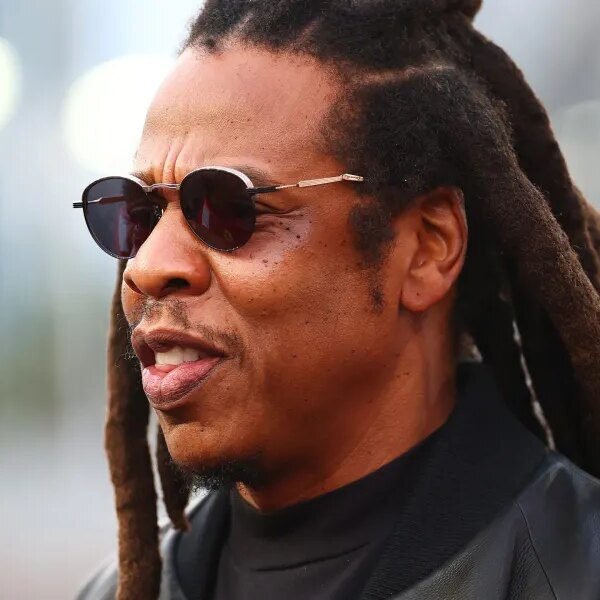 Jay-Z calls billionaire hate ‘a cop-out’. 1 in 5 Americans say it&hellip;