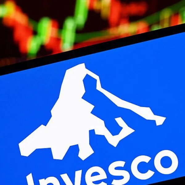 Invesco takes over Superstate’s $900 million USTB T-bill fund
