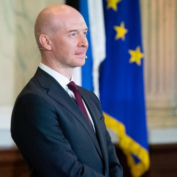 ECB’s Muller: Not certain we have to look ahead to absolutely seen&hellip;