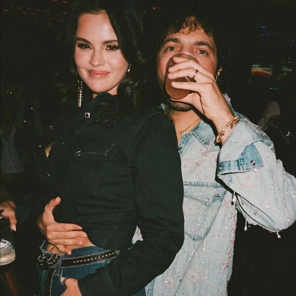 Selena Gomez and Benny Blanco Cozy Up in New PDA Photos