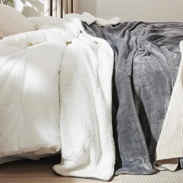 12 Amazon bedding finds underneath $50, from pillows to blankets