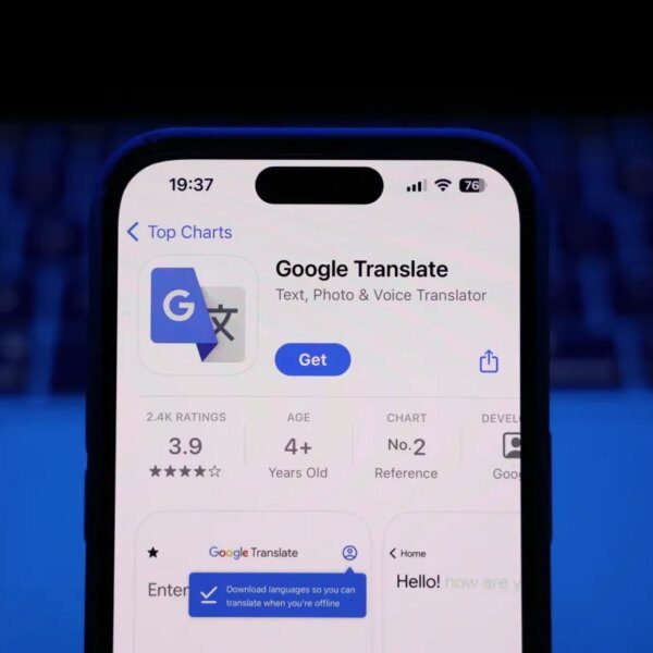 Google Translate’s real-time headphone translations characteristic expands to iOS and extra nations