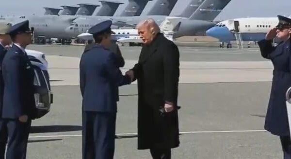 Families Of Fallen US Troops Don’t Allow Trump To Bring Cameras To&hellip;