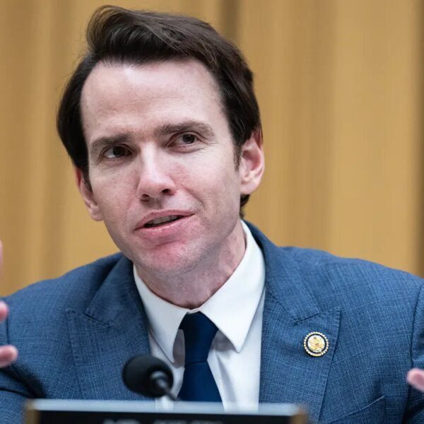 California lawmaker leaves GOP, thinning Johnson’s fragile House majority