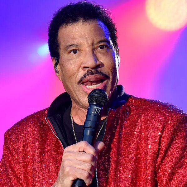 Lionel Richie warns rising stars to embrace followers after weird Chappell Roan&hellip;