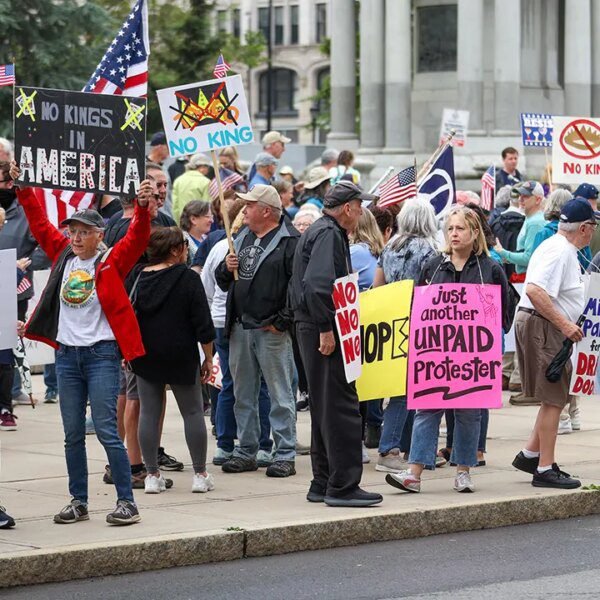 DC protesters rewrite “America the Beautiful” amid ICE, shutdown battle