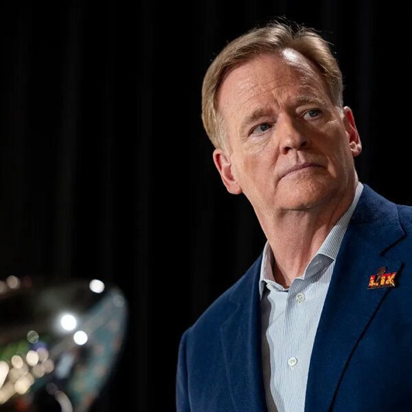 Sports agent Leigh Steinberg says Super Bowl cannot go abroad