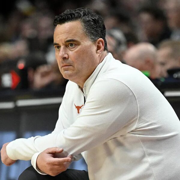 March Madness: Inside Sean Miller’s fiery halftime speech to Texas over Gonzaga