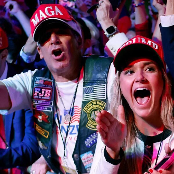 Far-left congressional candidate confronts Trump supporters at Cerritos College