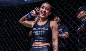 ONE SAMURAI 1: WATCH: Itsuki Hirata grinds out Alyse Anderson in powerful scrap at historic ONE: Empower occasion