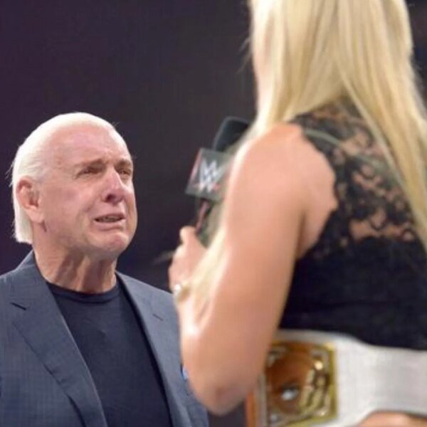 “Is it because he was in charlotte dms??”- Fans go berserk after&hellip;