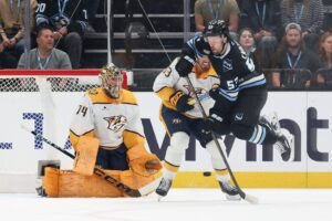 Mammoth take down Predators, wrap up playoff berth