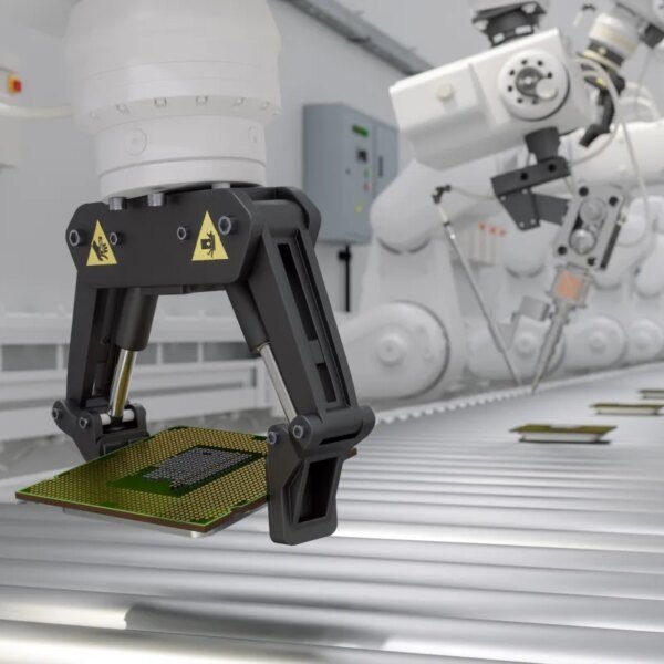 TechCrunch Mobility: Who is poaching all of the self-driving car expertise?