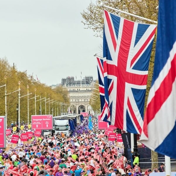 Sabastian Sawe shatters 2-hour barrier to win London Marathon