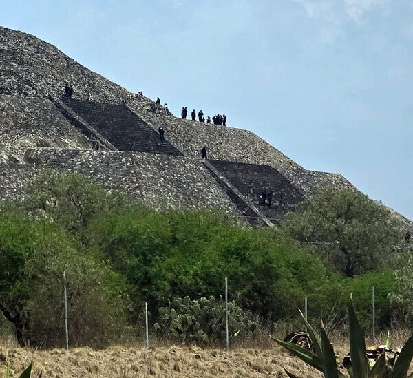 Canadian Tourist Is Killed in Shooting at Mexico’s Pyramids