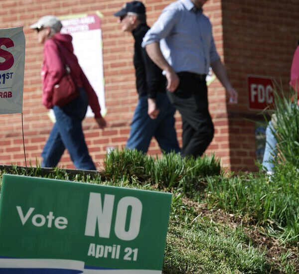 Virginia Passes Gerrymandered Map to Help Democrats in Midterms: 4 Takeaways