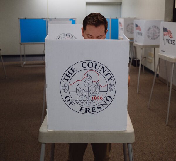 In Deep Blue California, a G.O.P.-Backed Voter ID Proposal Makes the Ballot