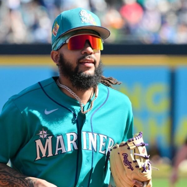 Mariners activate SS J.P. Crawford (shoulder) from IL