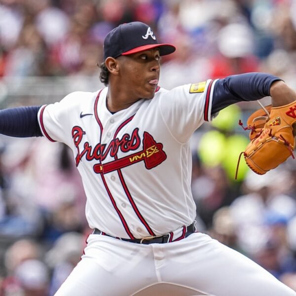 Braves promote RHP Didier Fuentes, shuffle rotation