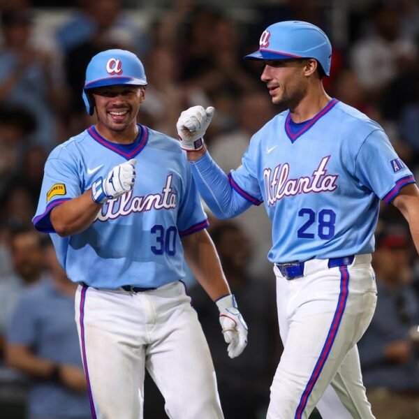 Braves tally six runs in sixth to outslug Guardians