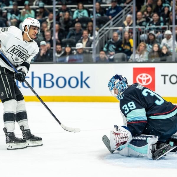 Kings inside vary of upper seed as they face lowly Canucks