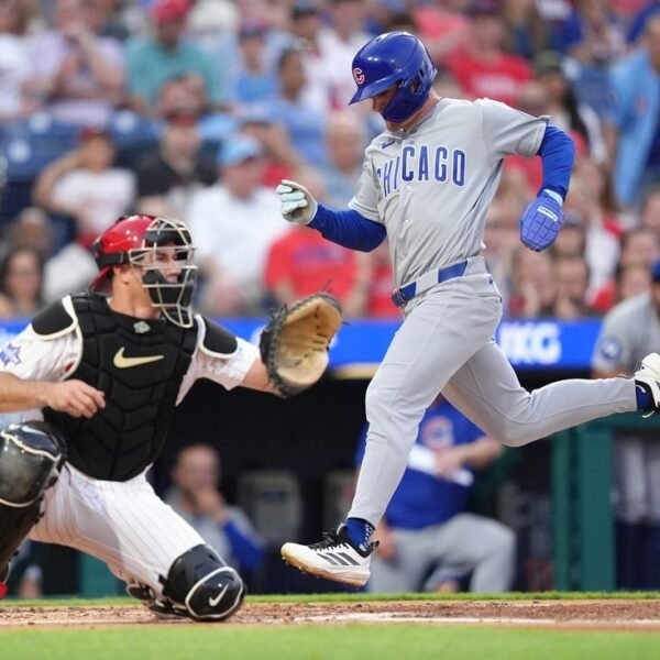 Nico Hoerner drives in 5 as Cubs blitz Phillies to win sequence