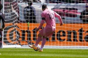 Lionel Messi’s brace helps Inter Miami slay Rapids in entrance of big crowd