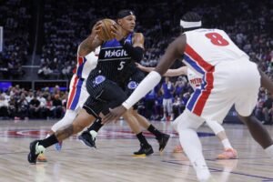 NBA roundup: Magic lead from begin, down top-seeded Pistons in opener