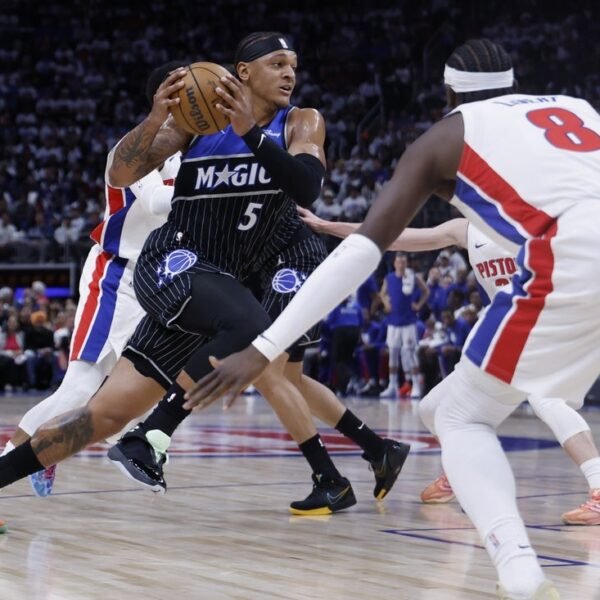 NBA roundup: Magic lead from begin, down top-seeded Pistons in opener