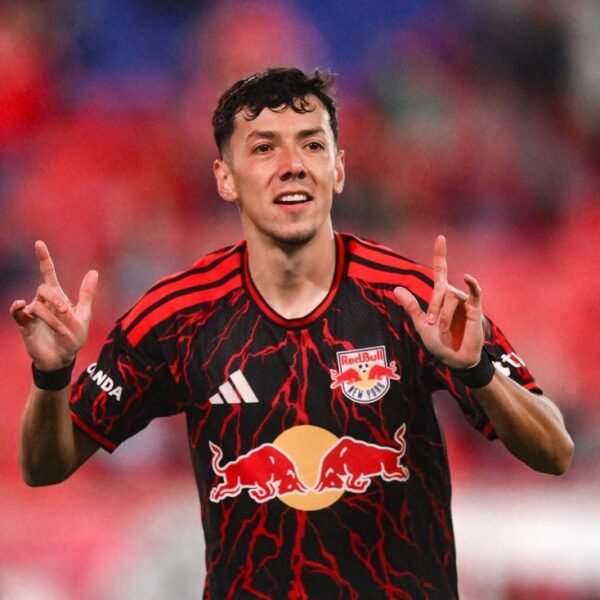 D.C. United finish scoring drought, earn 4-4 draw with Red Bulls