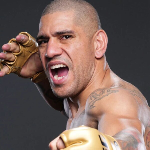 “Bro is dirty bulking” – Fans react as Alex Pereira guarantees to&hellip;