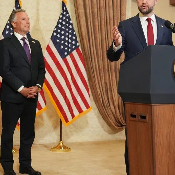 Trump says U.S. Navy to impose Hormuz blockade after failing to succeed…