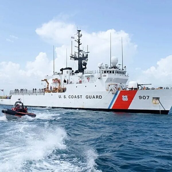 Coast Guard seizes 4,500 lbs of cocaine price $34 million off Ecuador&hellip;