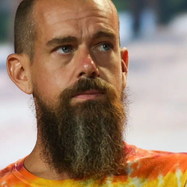 Jack Dorsey and Roelof Botha assume AI could make center administration out…