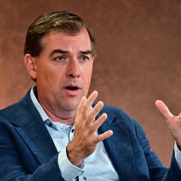 AWS boss explains why investing billions in each Anthropic and OpenAI is…