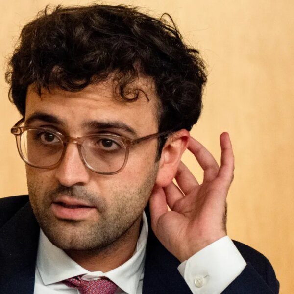 Kalshi wins momentary pause in Arizona prison case