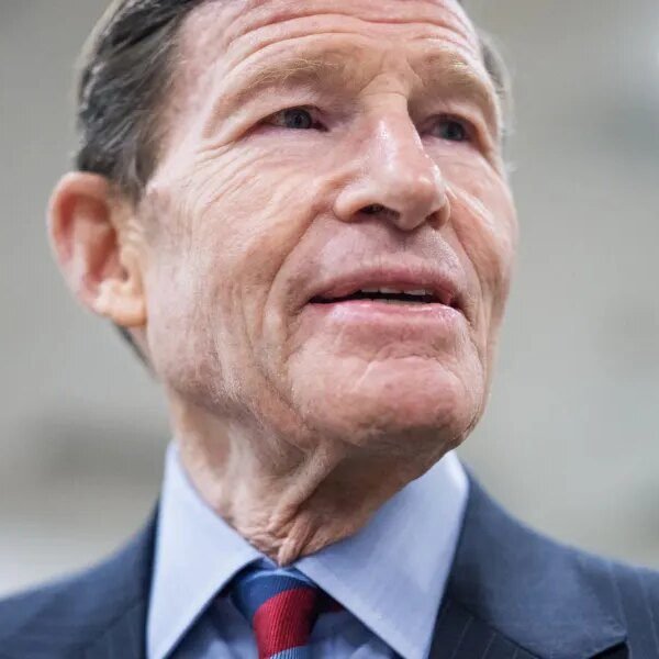 Senator presses DOJ and Treasury over standing of Binance screens after Iran-linked&hellip;